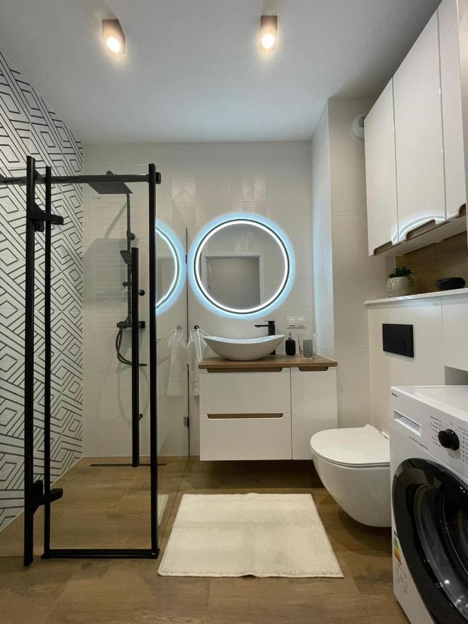 Apartament Pileckiego Nowy Dwor Mazowiecki Modlin Airport מראה חיצוני תמונה