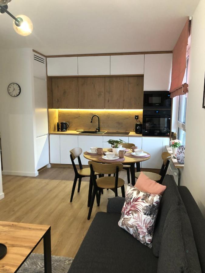 Apartament Pileckiego Nowy Dwor Mazowiecki Modlin Airport מראה חיצוני תמונה