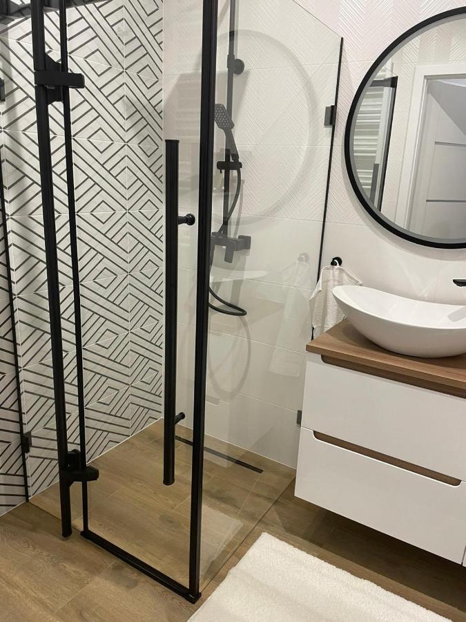 Apartament Pileckiego Nowy Dwor Mazowiecki Modlin Airport מראה חיצוני תמונה